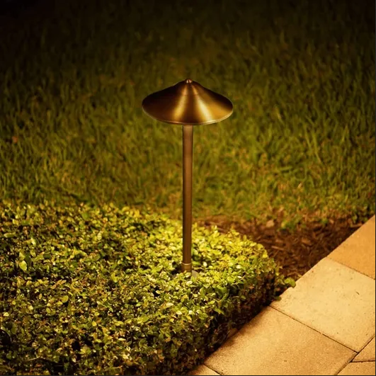 Max Spread Brass Path & Area Light (Bronze)